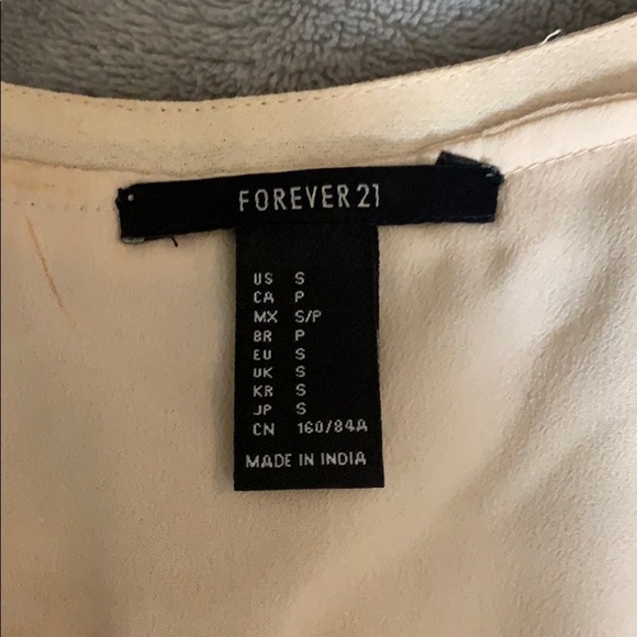 Top 💕💕 - Picture 3 of 7